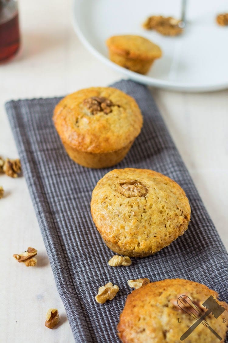 Ahornsirup und Walnuss Muffins - Baking in a nutshell - Law of Baking