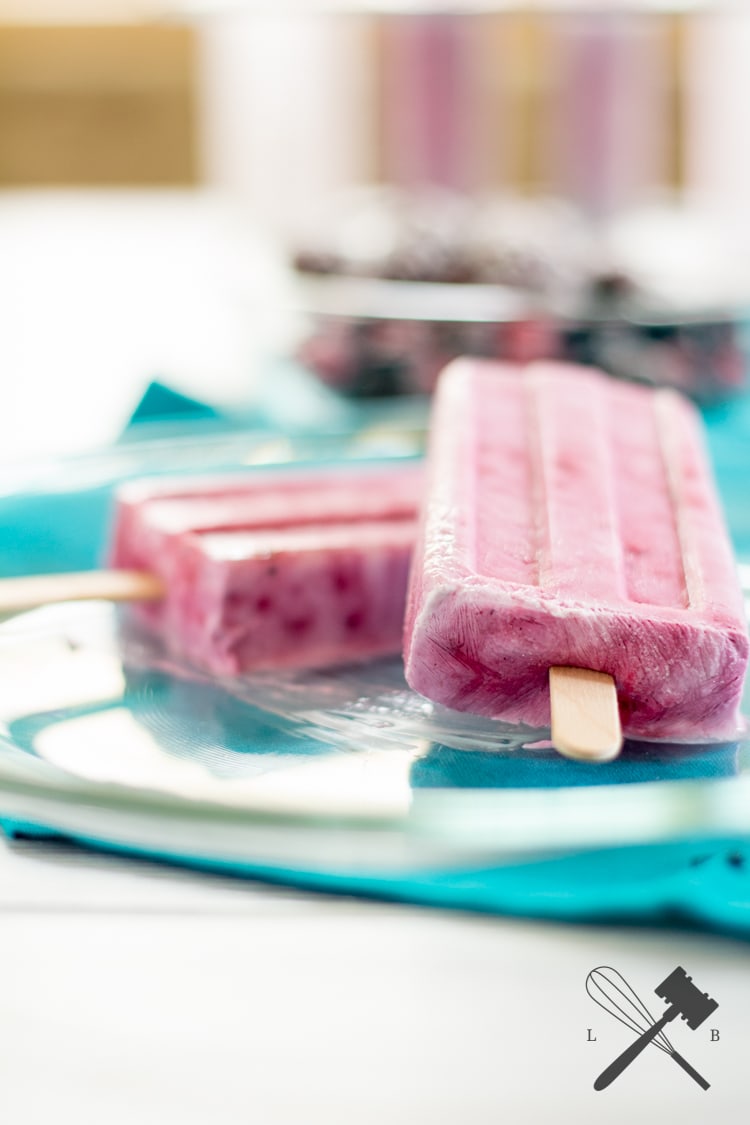 [Family Sunday] Waldbeer Eis am Stiel - Summer is back! - Law of Baking