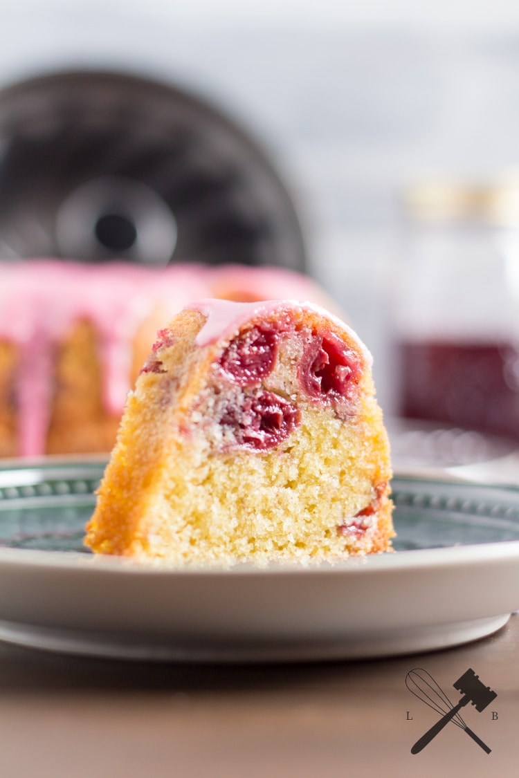 [Family Sunday] Mandel-Kirsch Guglhupf - Pimp my Bundt Cake - Law of Baking