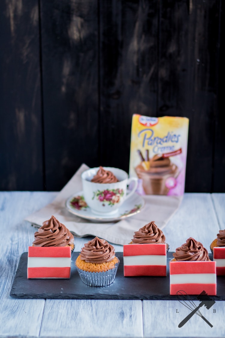 Schokoladen Vanille Cupcakes (5) - Law of Baking