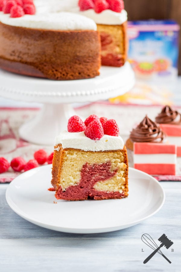 Rot Weiß Roter Himbeer Marmorkuchen - Law of Baking